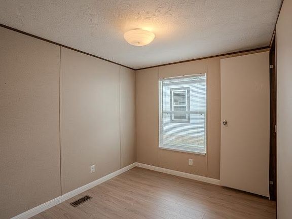 2nd image of 119 Royal St