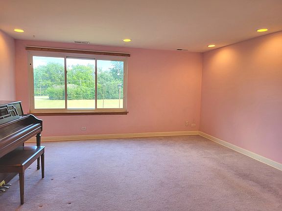 4th image of 425 Walnut Creek Ln Unit 1407
