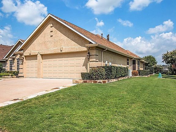4th image of 9020 Gardenia Dr