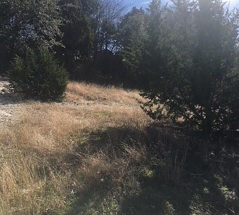 4th image of 821 Cliffside Dr