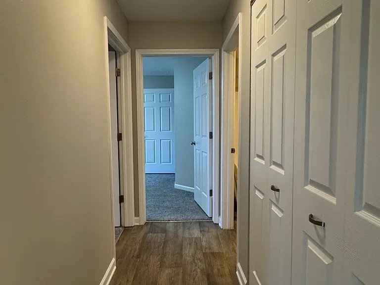 1039 S Rangeline Rd — Photo 9
