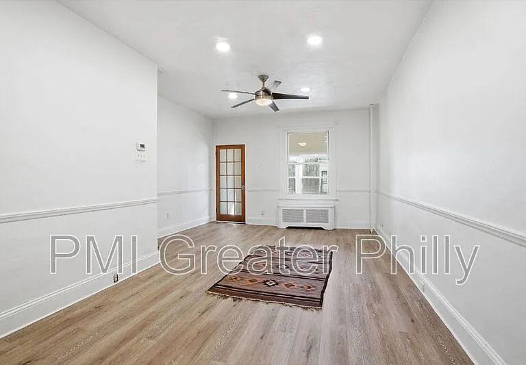 1916 S Salford St — Photo 17
