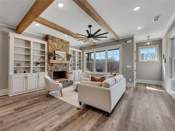 5th image of 85 Villa Vis #30