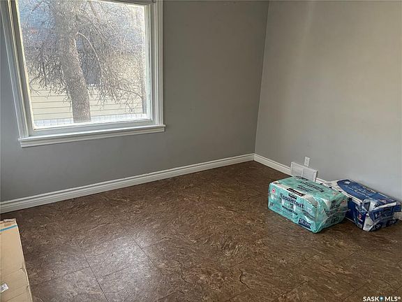 3rd image of 476 4th AVENUE NW