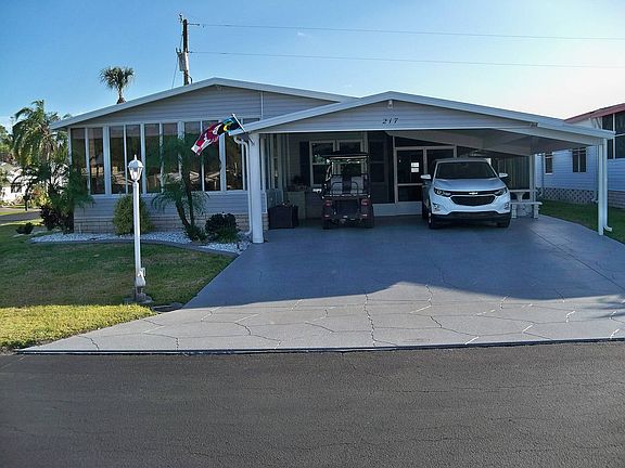 2nd image of 217 Redwood Dr