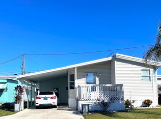 566 Falcon Ave, Lakeland, FL 33815