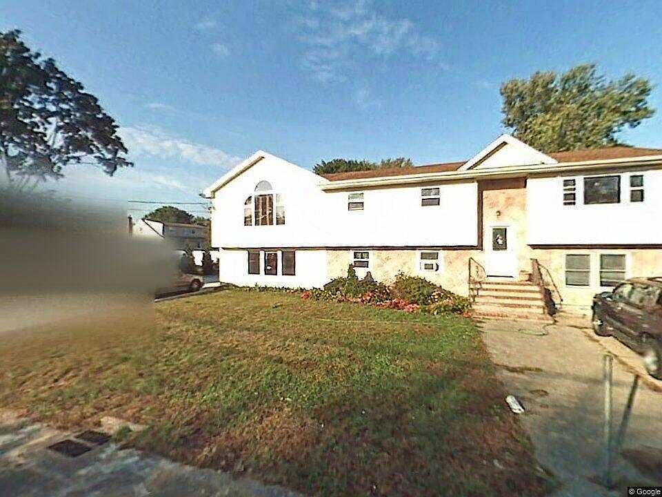1st image of 34 Monroe St