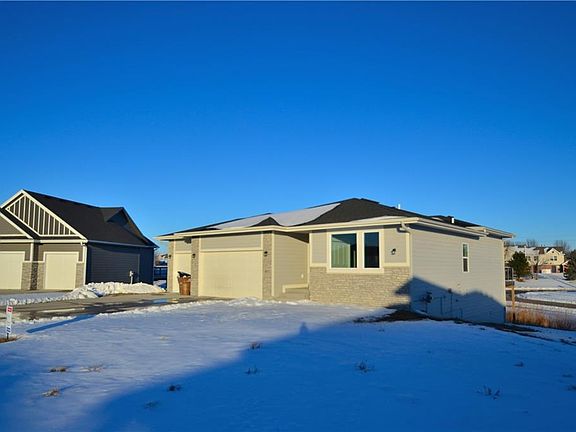 2nd image of 8824 Norway Dr