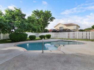 7952 Lakewood Cove Ct, Lake Worth, FL 33467