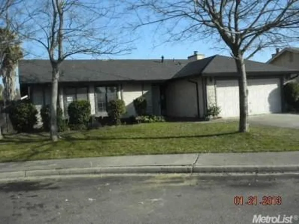 1564 Mallard Ct, Turlock, CA 95380