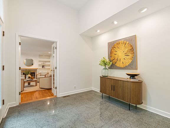 5th image of 6038 Sherwood Ct