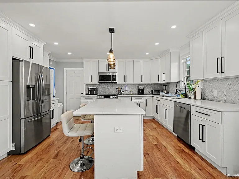 126 Winthrop Ave — Photo 6
