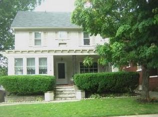 2076 Olive Ave, Lakewood, OH