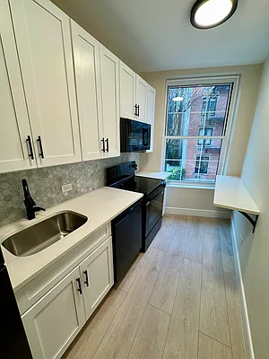 Rented by Tolmas Corporation | media 3