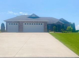 W4237 Del Rose Ln, Appleton, WI 54913
