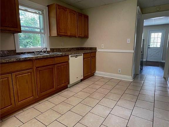 4th image of 4188 W 23rd St