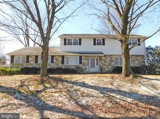 2863 Pearl Ave, Bensalem, PA 19020