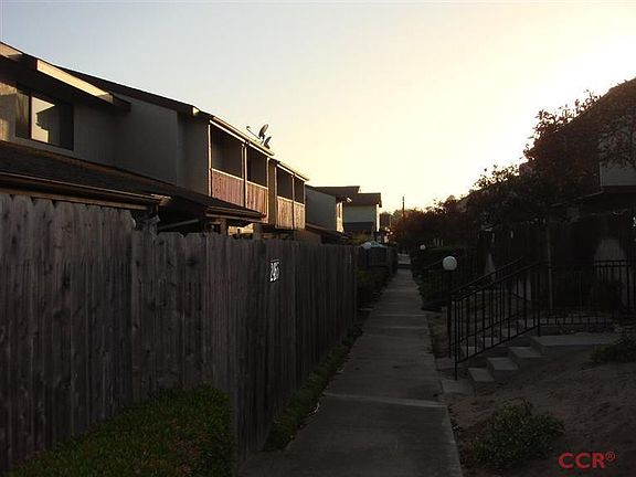 4th image of 2471 La Brea Ct