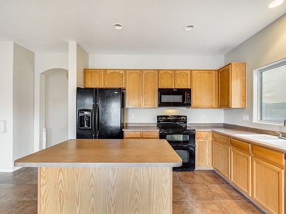 4th image of 20974 N 81st Ln
