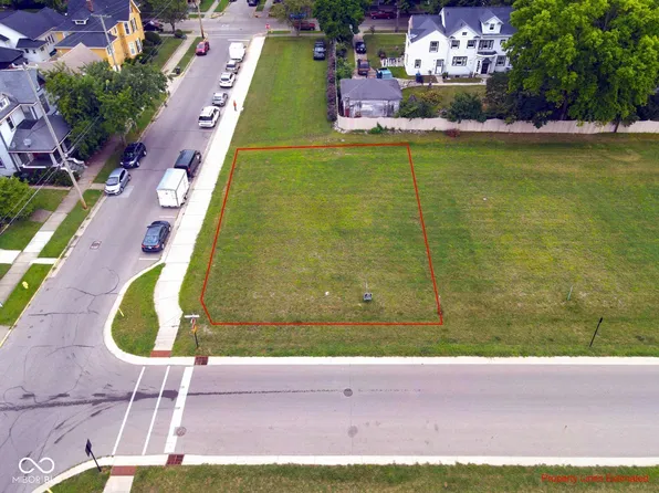 178 W Franklin St, Shelbyville, IN 46176