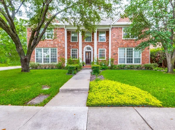 2204 Yaupon Dr, Irving, TX 75063