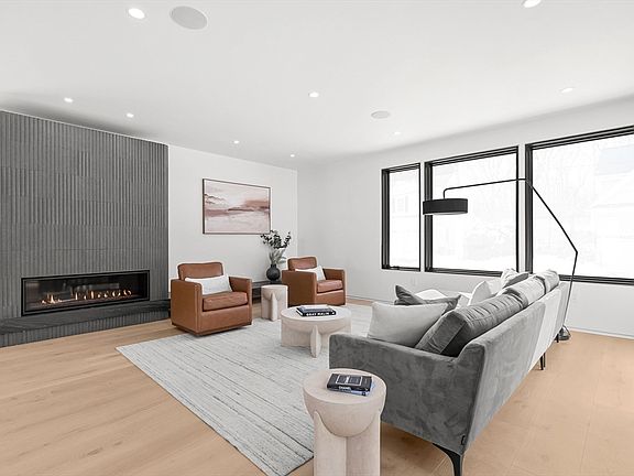 3rd image of 95 Deerfield Rd