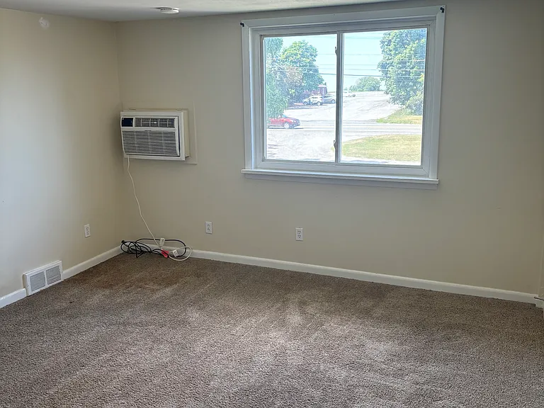 3240 Seneca Tpke #7 — Photo 8