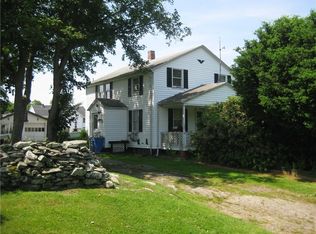 188 Greene Ln, Middletown, RI 02842