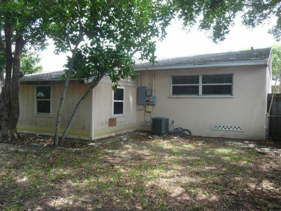 2nd image of 904 S Martin Luther King Jr Ave