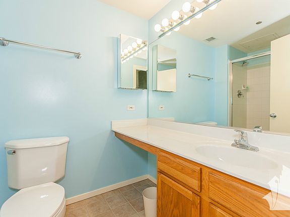 4th image of 208 W Washington St APT 1207B