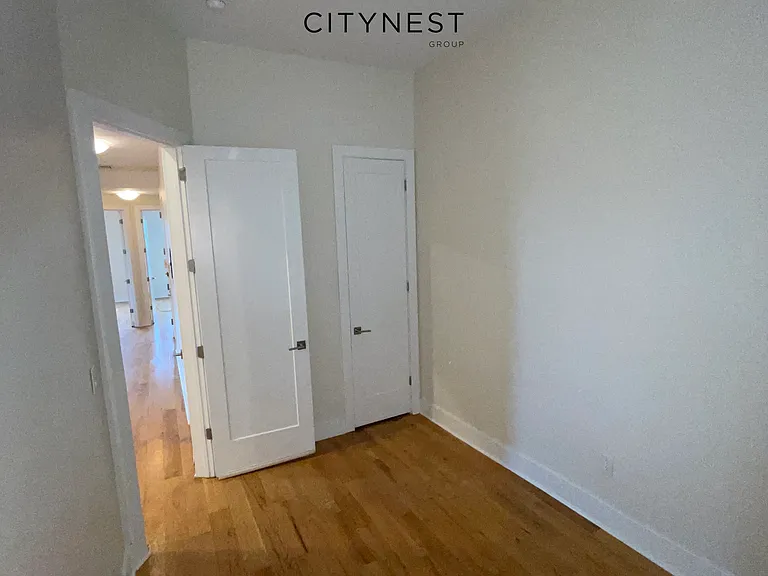 235 51st St #3 — Photo 9