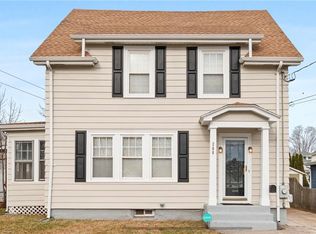 288 Hughes Ave, Pawtucket, RI 02861