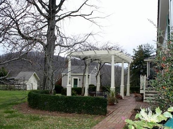 brick patio and pergola