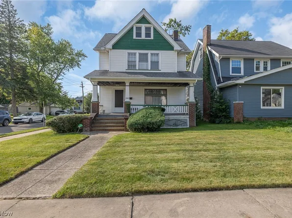 9820 Robinson Ave, Garfield Heights, OH 44125