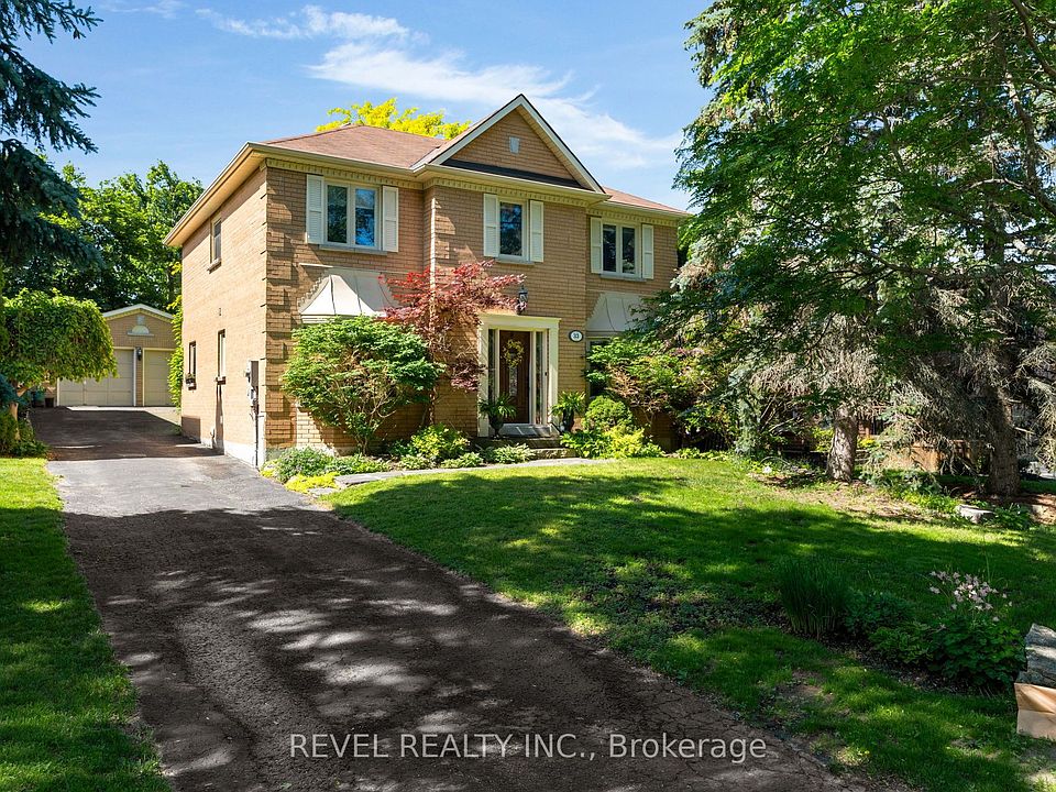 1st image of 33 Falling Brook Dr