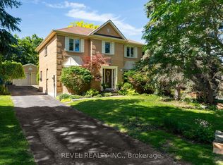 33 Falling Brook Dr, Barrie, ON L4N 7E9