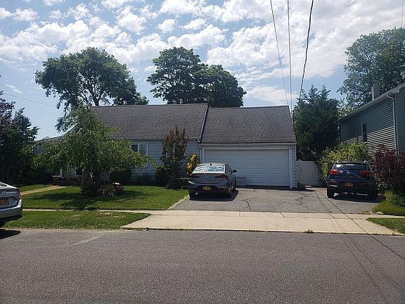 2nd image of 375 Grant Ave