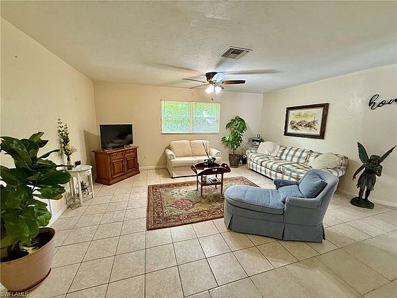 4th image of 1066 Highlands DR