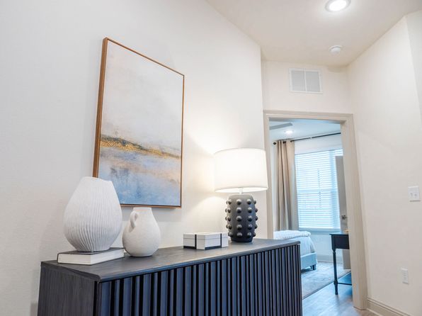 200 Mirage Ave #7305