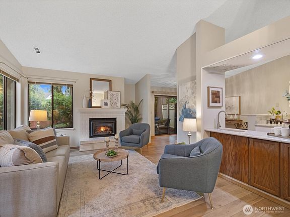 5th image of 16034 Village Green Drive #A