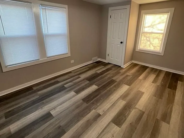 539 Wentworth Ave — Photo 14