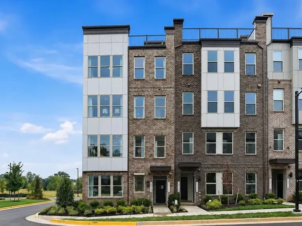 14037 Onyx St, Woodbridge, VA 22193