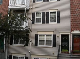 32 Seton Hall Dr, Newark, NJ 07103