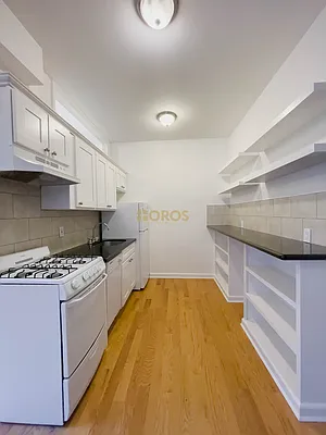 Rented by City Connections Realty | media 15