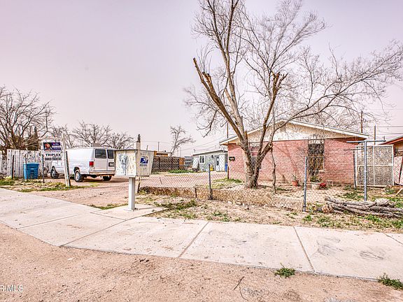 3rd image of 607 Maxine Dr