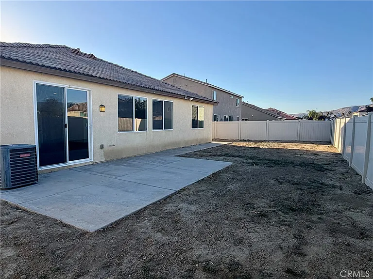 914 Haviture Way — Photo 10