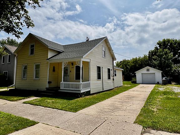 2nd image of 414 Elliott Ave