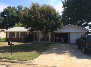 4107 Arbor Dr, Texarkana, TX 75503