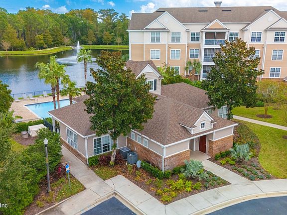 3rd image of 11251 CAMPFIELD Drive #1207