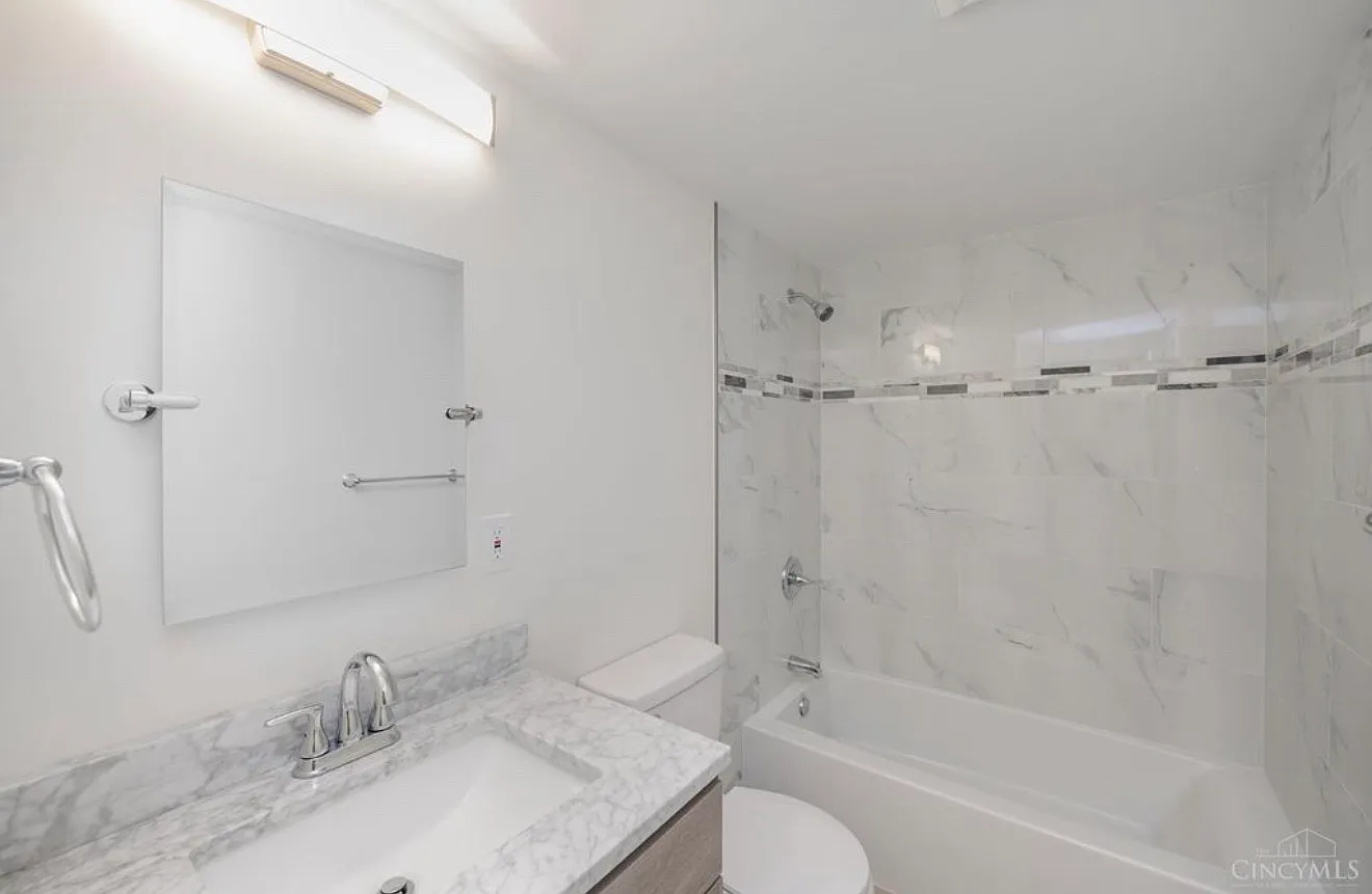 4 bed, 1.5 bath, 1530 sqft, $2,100 — Photo 4